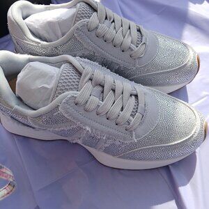 SILVER I.N.C SNEAKERS BRAND NEW SIZE 8.5